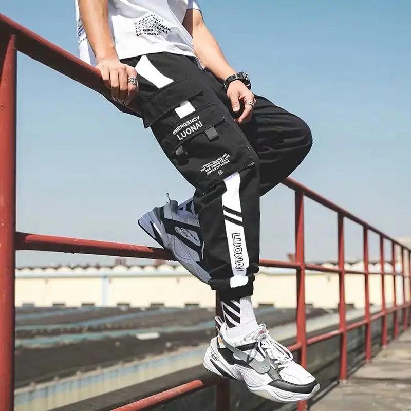 Men's Trendy Loose Fit Multi-Pocket Drawstring Pants